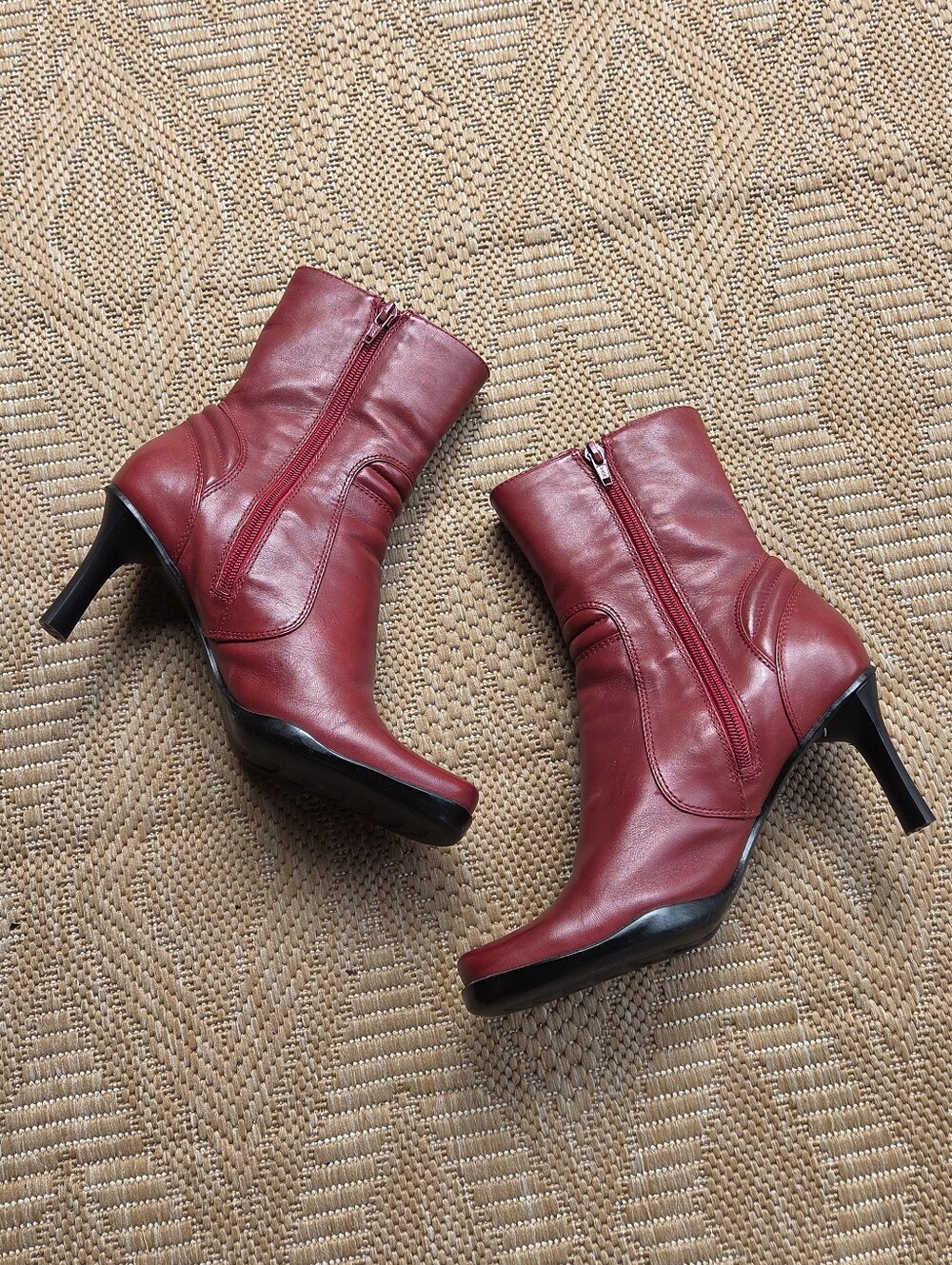 Women’s Red Leather Mid-Calf Boots - Picture 3 of 12